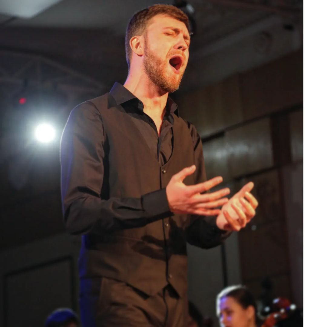 Фото: https://www.picnob.com/post/6856606820561752205817/