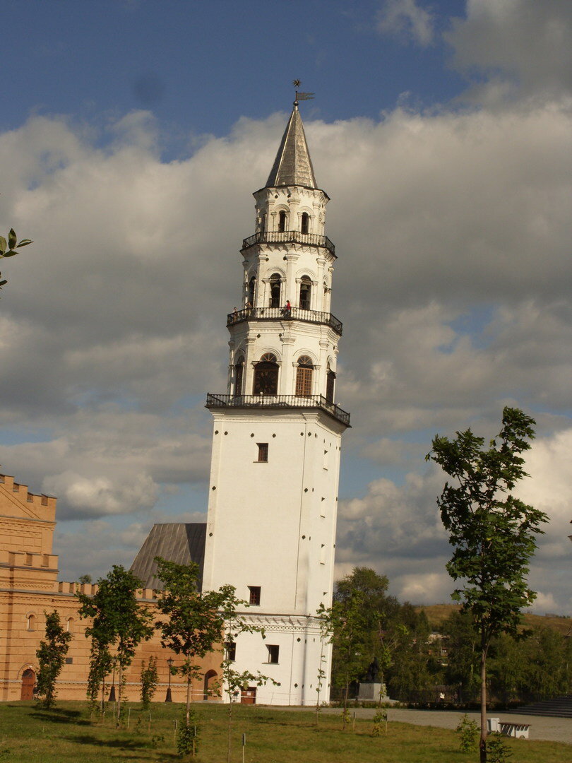 Невьянская башня