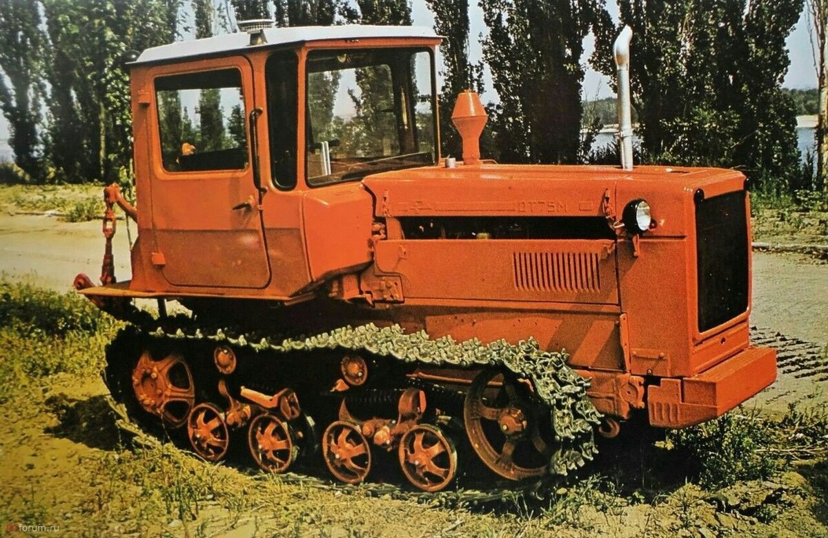 Дт 75 трактор фото кабины