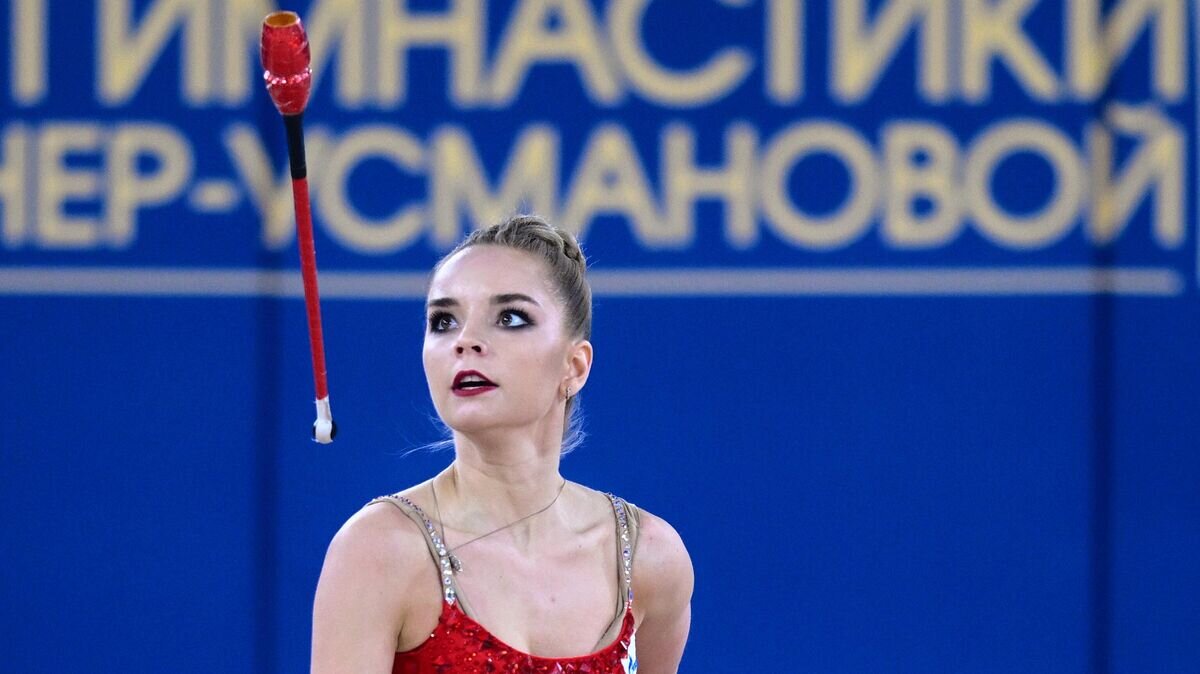    Дина Аверина (Россия), художественная гимнастика© РИА Новости / Владимир Астапкович