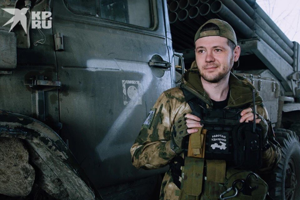     Ушедший на спецоперацию актер сериала «Интерны» рассказал, как в зоне СВО определяют остатки боеприпасов ВСУ Григорий КУБАТЬЯН