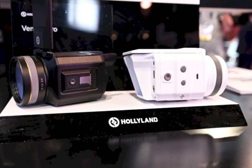     Фото: Hollyland