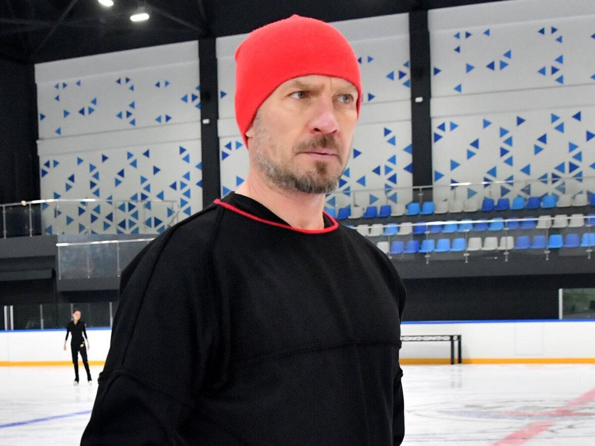    Роман Костомаров