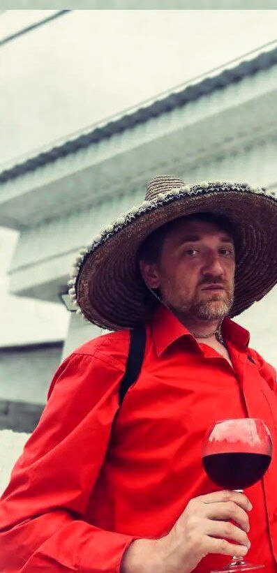 В общем ну не идёт у меня эта статья уже целый год. Хотя там впечатлений там было море. Давайте я просто завершу уже рассказ кучей красивых(по моему субъективному мнению ) фото. Прибыл я 31.05.2022 года к прекрасному человеку Даниле Клавишеву он же Граф  земель местных. 