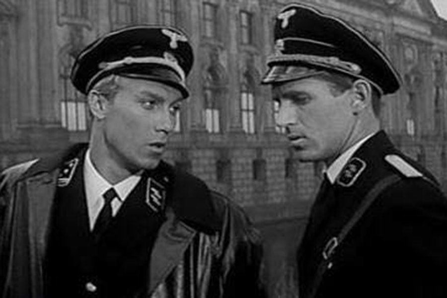 кадр из фильма "Щит и меч".