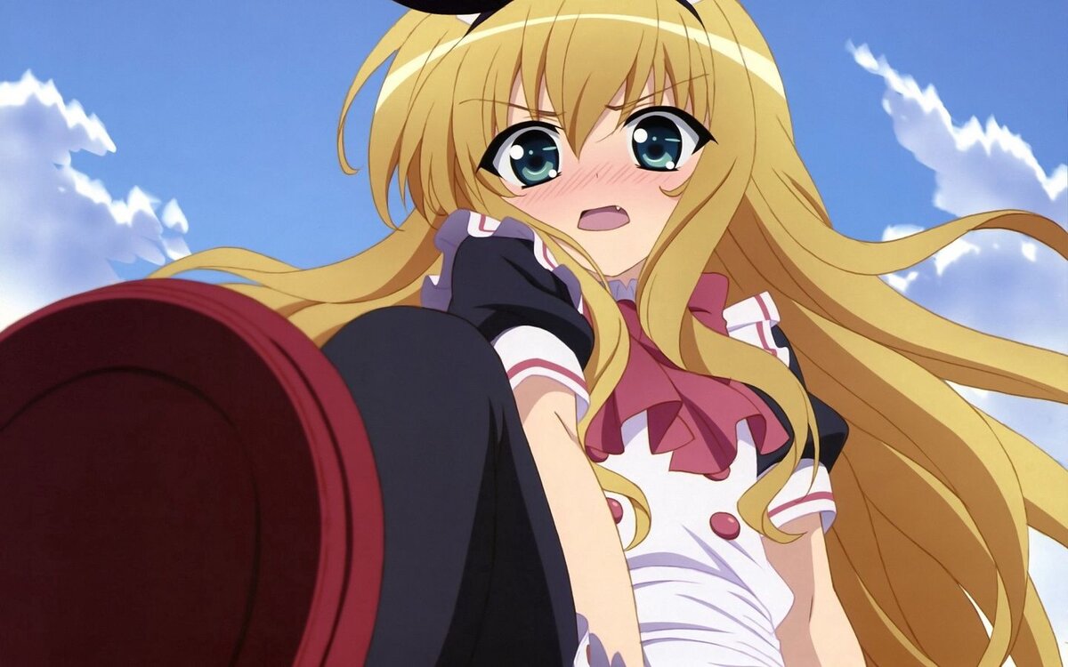 Твоё место, по мнению камидере, у них под ногами. Или Исуруги практикует очередной футфетиш, точно не скажу. Источник: там же.