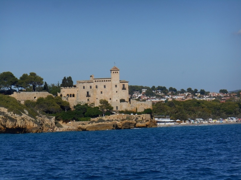 Виды Коста Дорада с моря