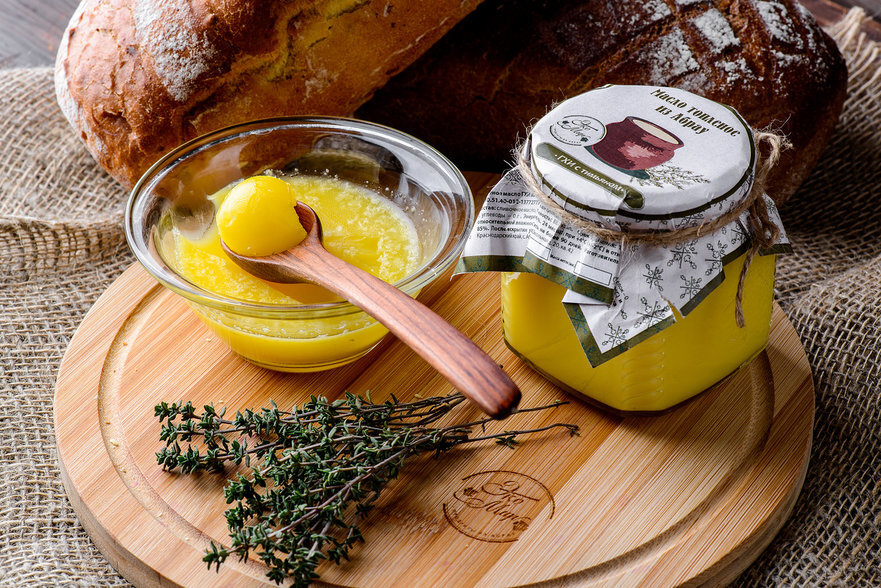 Топленое масло гхи. Масло гхи Индия. Масло топленое гхи Ghee (гхи). Аюрведа масло гхи.
