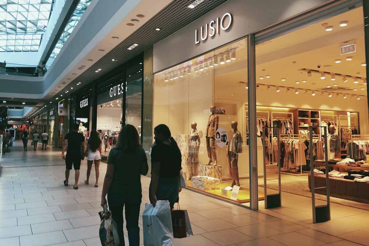 Новая заря, 7, тц «моремолл». Моремолл сочи магазины. Моремолл сочи зара. Трц моремолл сочи. Бершка сочи моремолл.