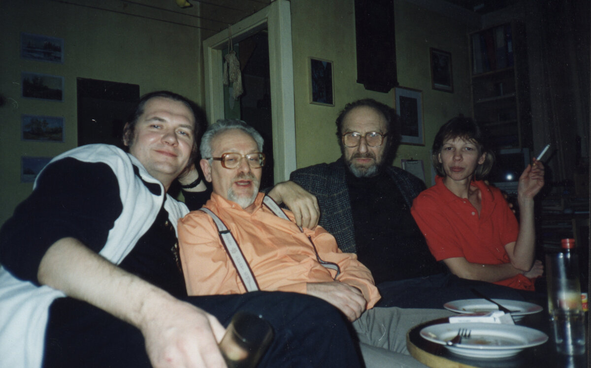 В гостях у Леонида Порохни: А. Коротич, С. Ваксман, В. Волович, Г. Порохня. Фото. Л. Порохни