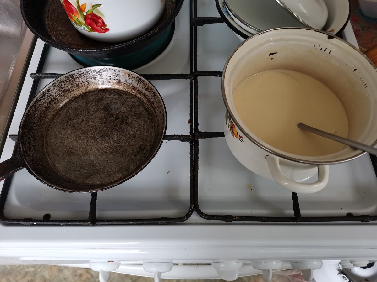 Сковородка маленькая , это тоже важно.