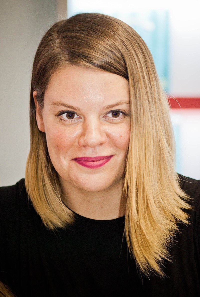 Фото - Википедия.