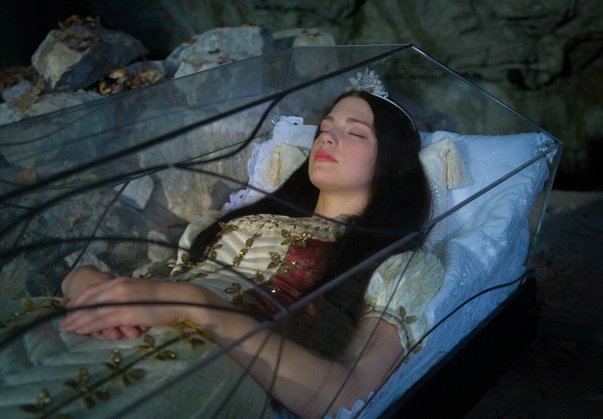 Тисульская находка спящей красавицы.
