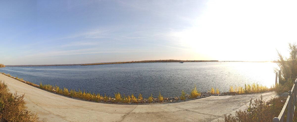 Панорамный вид на Волгу. 