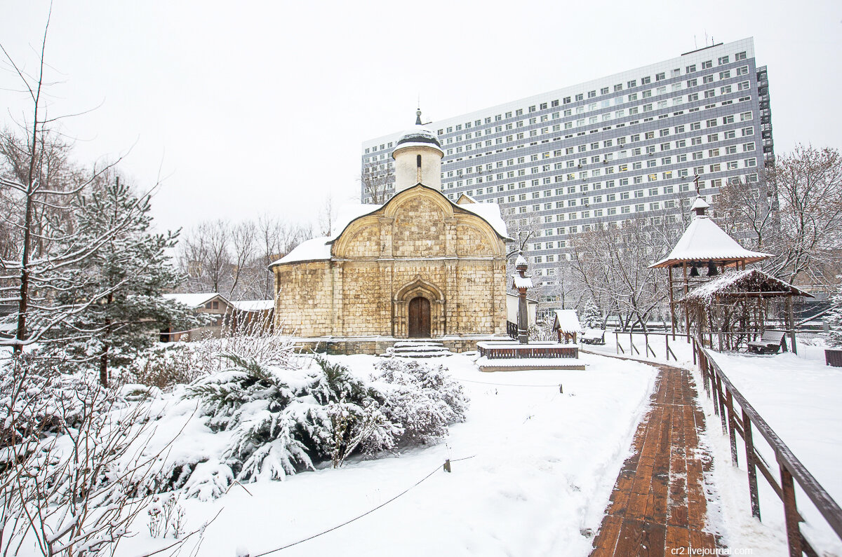 Церковь Трифона в Напрудном - одна из самых старых построек Москвы. Фото автора статьи 