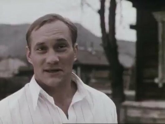 Болотина играет Евгений Сидихин. Сильный, смелый, справедливый. Идеал мужчины, но без приторной сахарной положительности. Настоящий мужик.