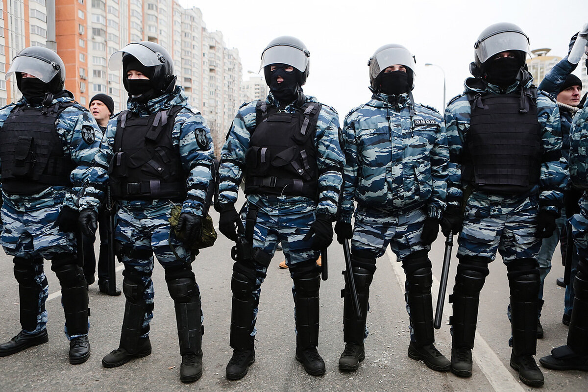 ОМОН готов к разгону мирных протестующих. Фото: https://clck.ru/T2BvG