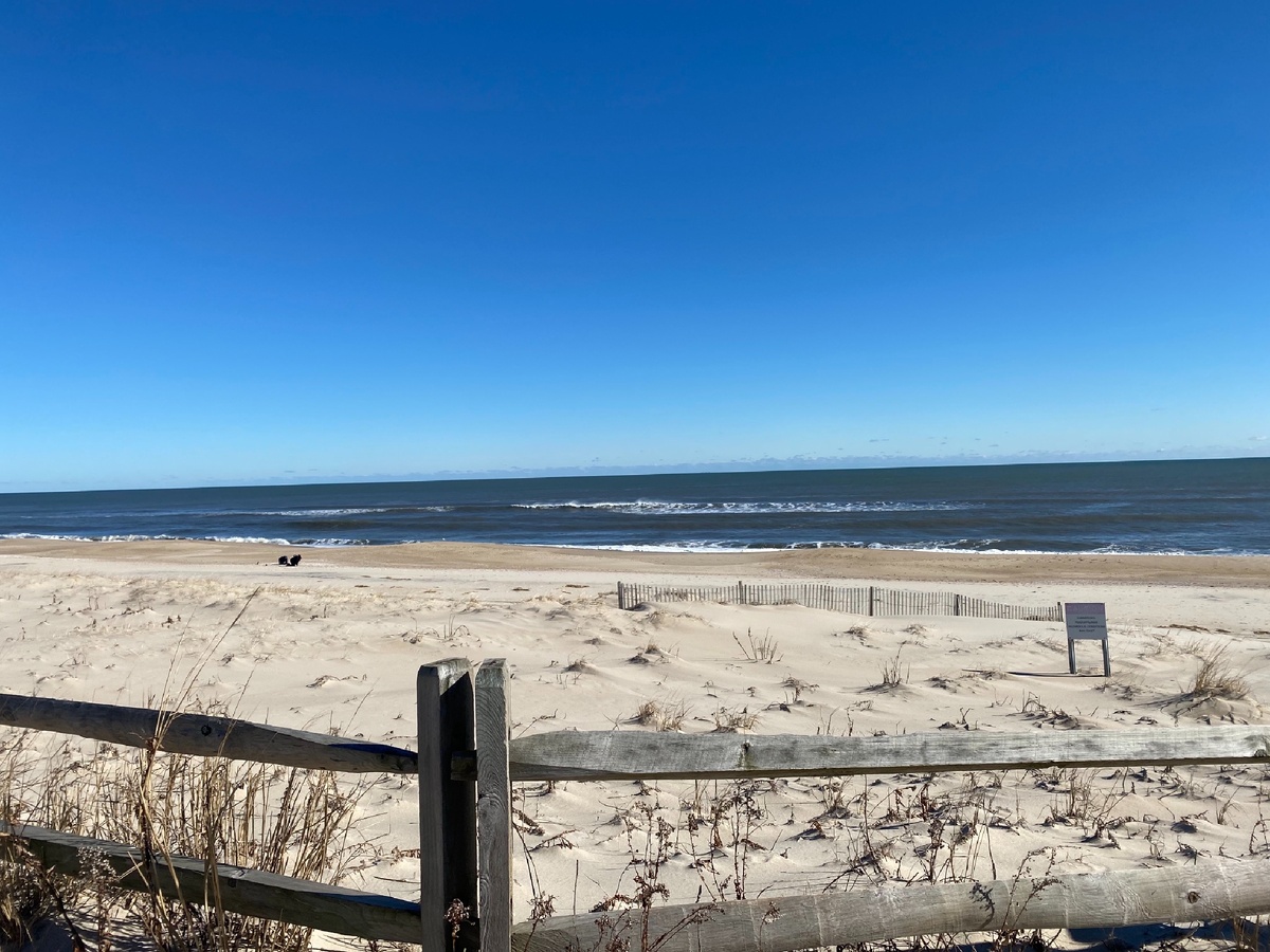 Красивый пляж. Фото автора, сохраняйте кто хотите. Авторские права не защищены.