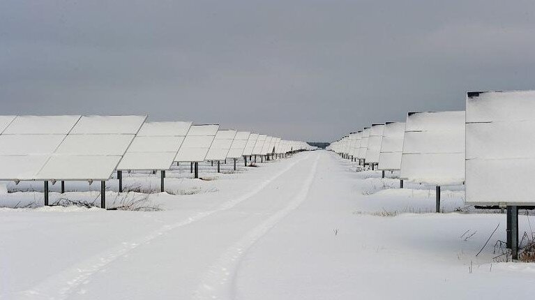 Обеспеченность Германии электроэнергией от солнечной и ветровой генерации  составляла от 0 до 2% в период холодов (январь-февраль 2021 года), вместо привычных 29%. 
