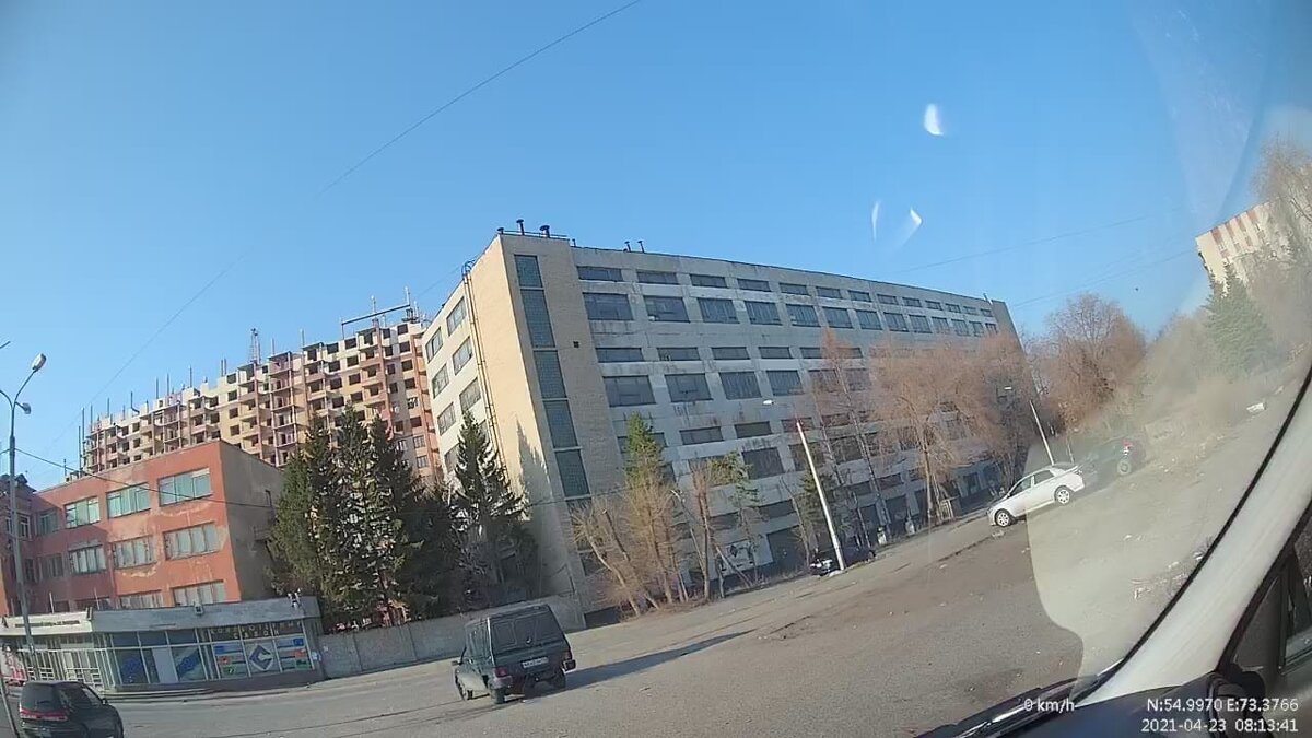 Теперь на его территории возводиться жилой дом. Фото автора.