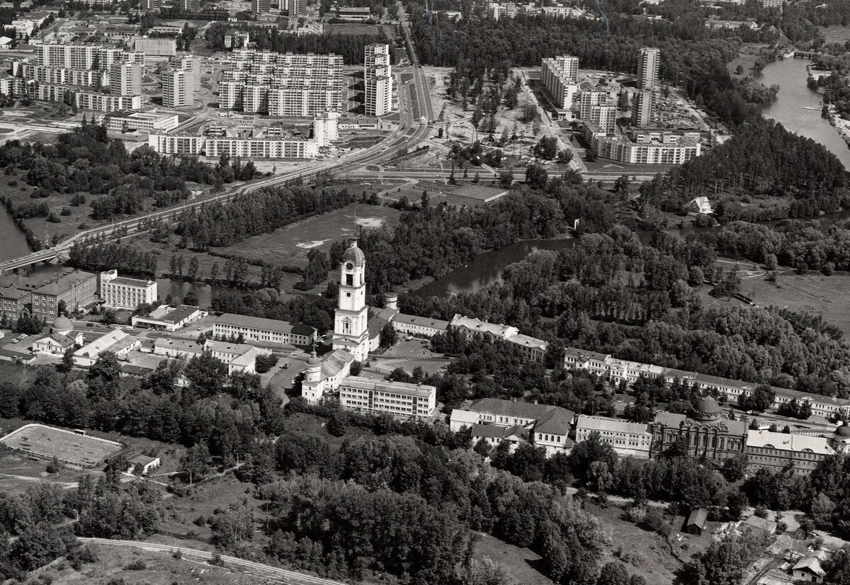 Саровский монастырь, 1980е