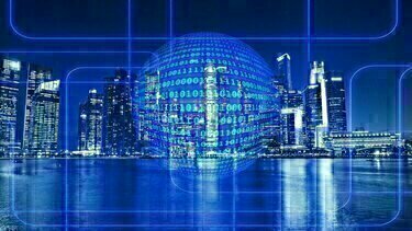 «Рассказывая людям правду, всегда рискуешь быть объявлен дураком!»
