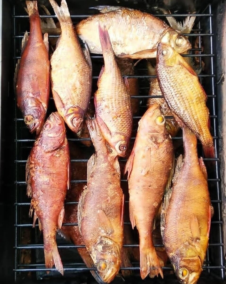 Копчёная рыба. Фото: Олег Ольхов