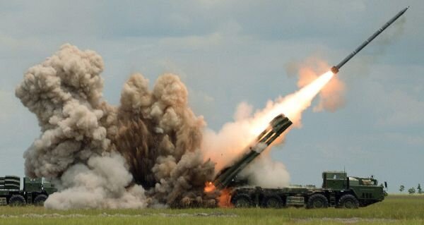 Пуск штатного корректируемого реактивного снаряда линейки 9М528 без носового модуля наведения и управления 9Б706.01.000, оснащённого БИНС СН398М и аэродинамическими рулями