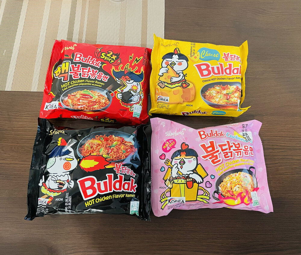 Самая вкусная лапша не продается в наших магазинах, лучше искать в отделах с китайской едой/приправами