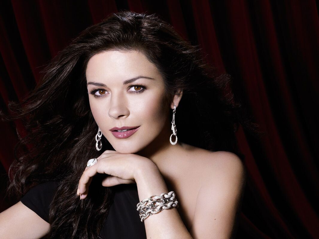 Шикарная Кэтрин Зета-Джонс