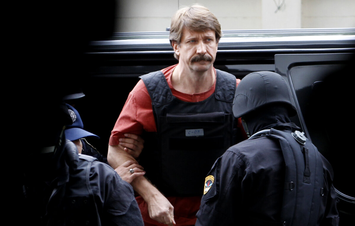    Виктор Бут  REUTERS/Sukree Sukplang