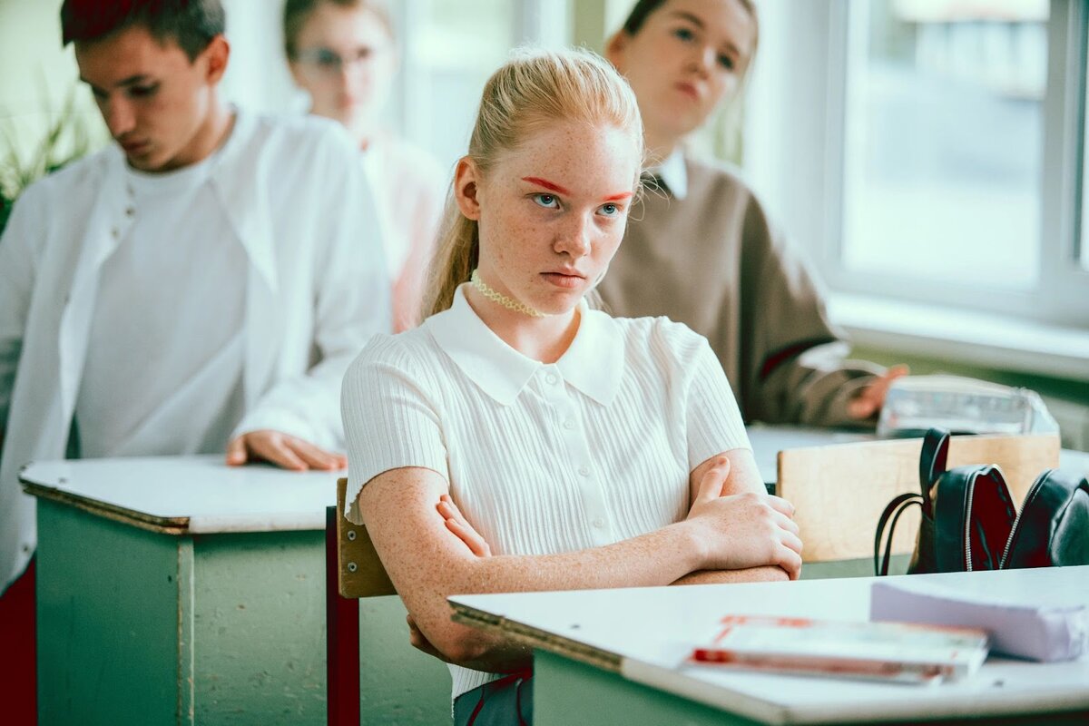 Кадр из сериала «Алиса не может ждать» / Источник: kinopoisk.ru