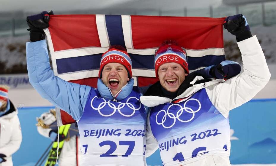    Братья Бе - Йоханес и Тарьей торжествуют. Фото: Reuters