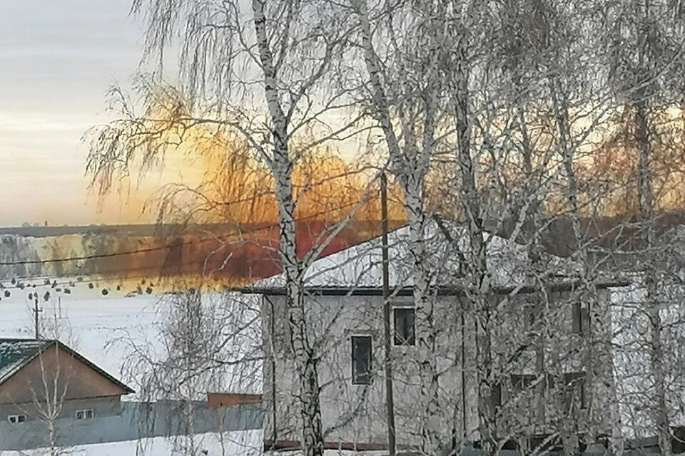     Облако ядовитого цвета наблюдали жители микрорайона «Славино»  Предоставлено "Комсомолке"