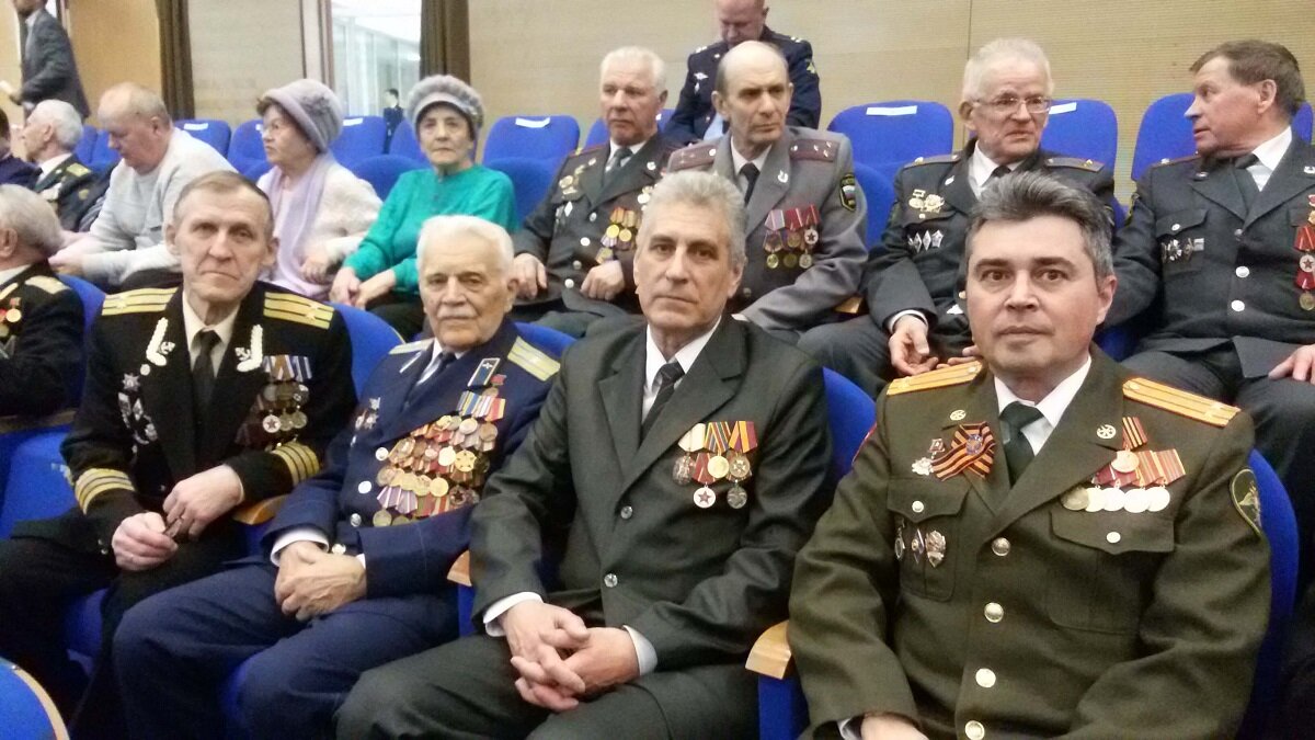 льготы для военных пенсионеров. ветеран воинской службы. ветеран армии. ветераны в воинской части. генерал армии ветеран войны.