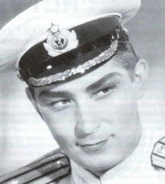 Вячеслав Тимошин - советский и российский артист оперетты, народный артист РСФСР