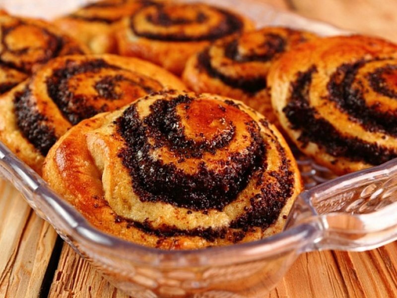 Булочка с маком