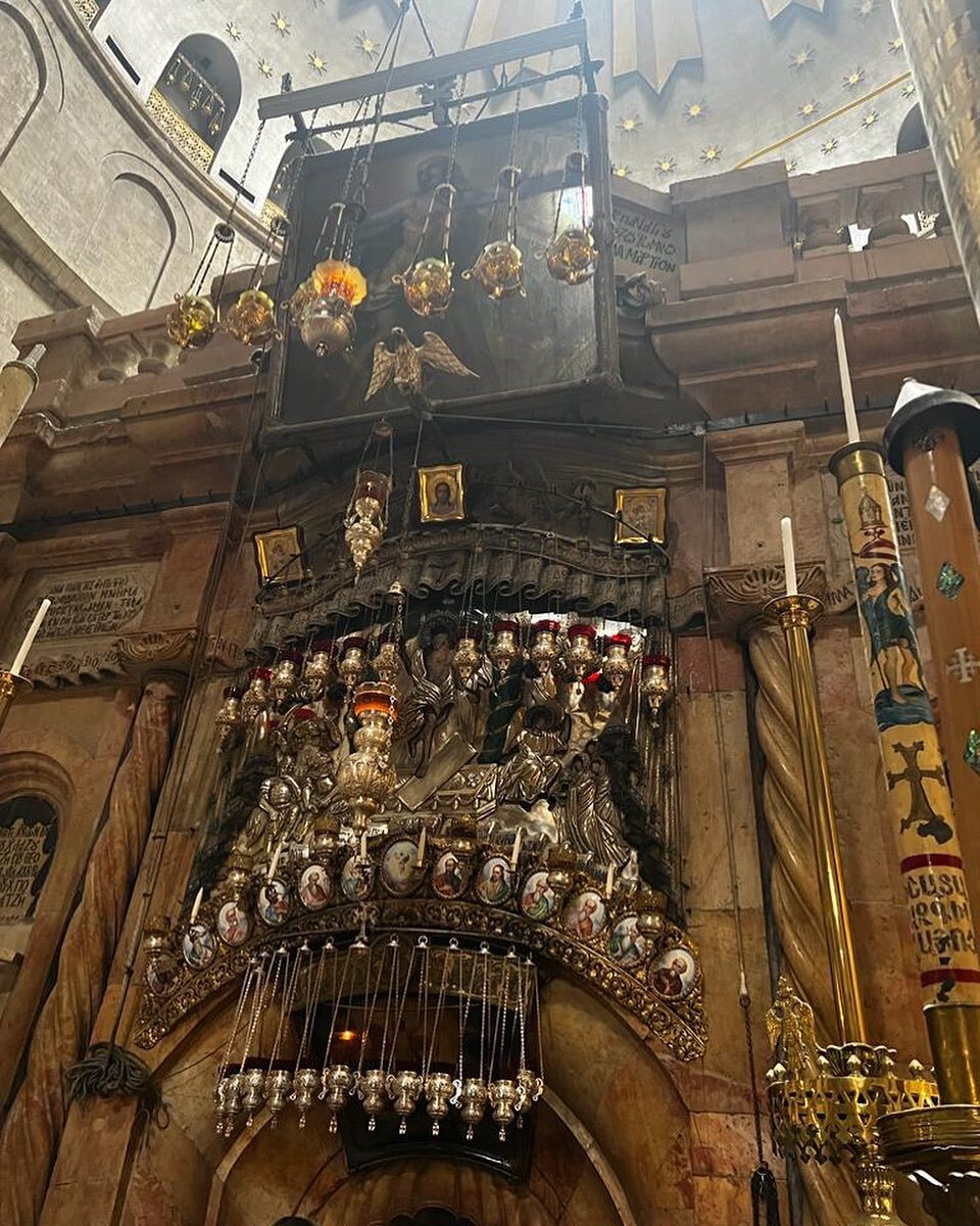    Лариса Гузеева сделала фото в храме Гроба ГосподняСоцсети Ларисы Гузеевой