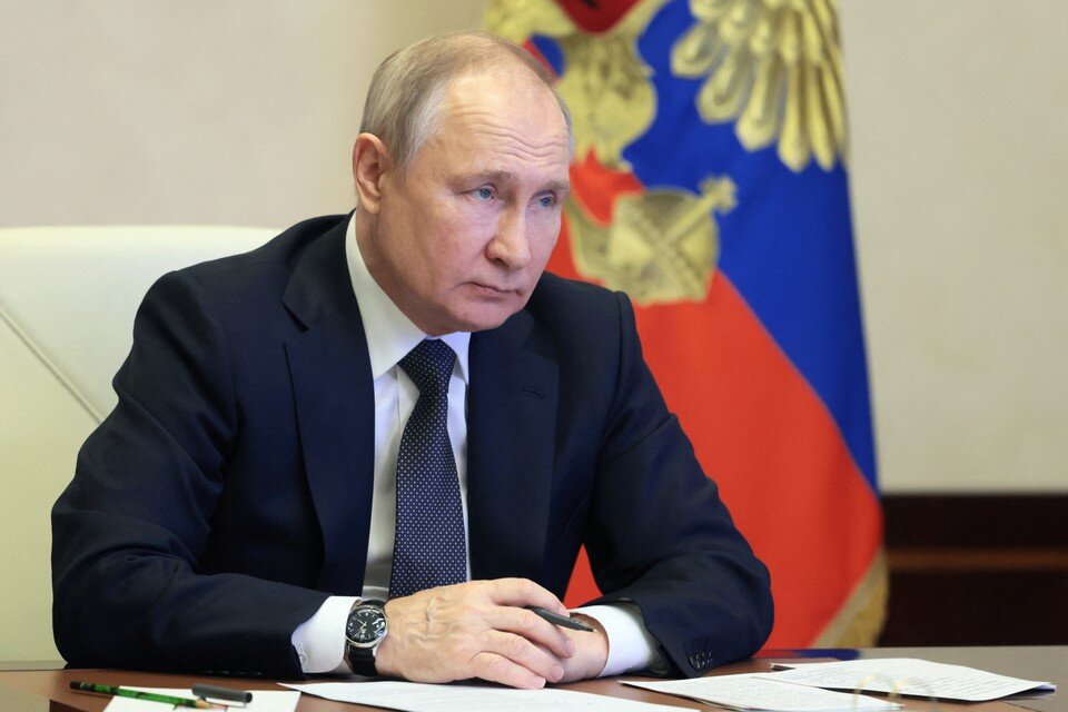     Владимир Путин  REUTERS