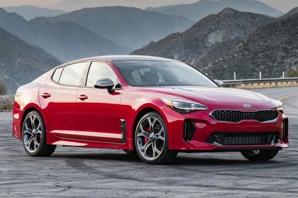 Стингер авто. Kia Stinger 2018. Киа Стингер gt 2018. Kia Stinger 2020 gt. 19 Kia Stinger gt.