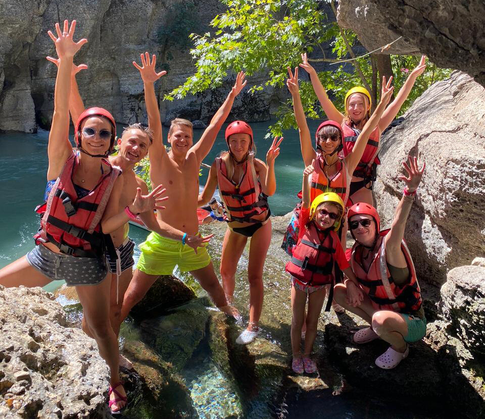 Наша дружная компания на каньонинге 16 августа 2020 (фотографирует инструктор)