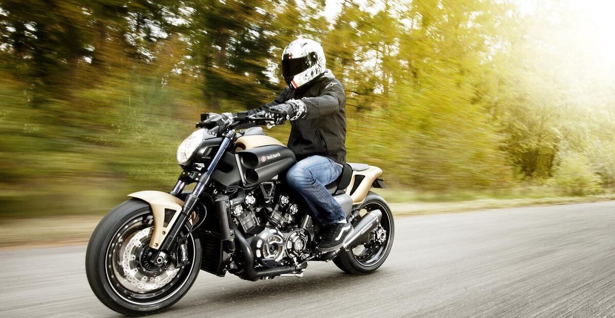 РњРѕС‚РѕС†РёРєР» Yamaha Vmax