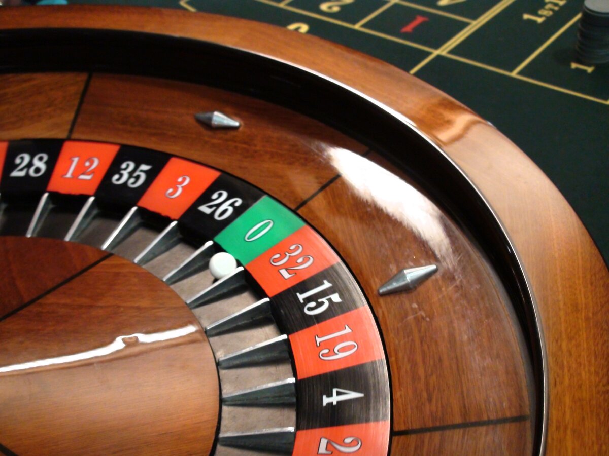 Если бы люди вели себя так же предсказуемо, как шарик на колесе рулетки, то можно было бы анализировать их действия при помощи безошибочных формул.