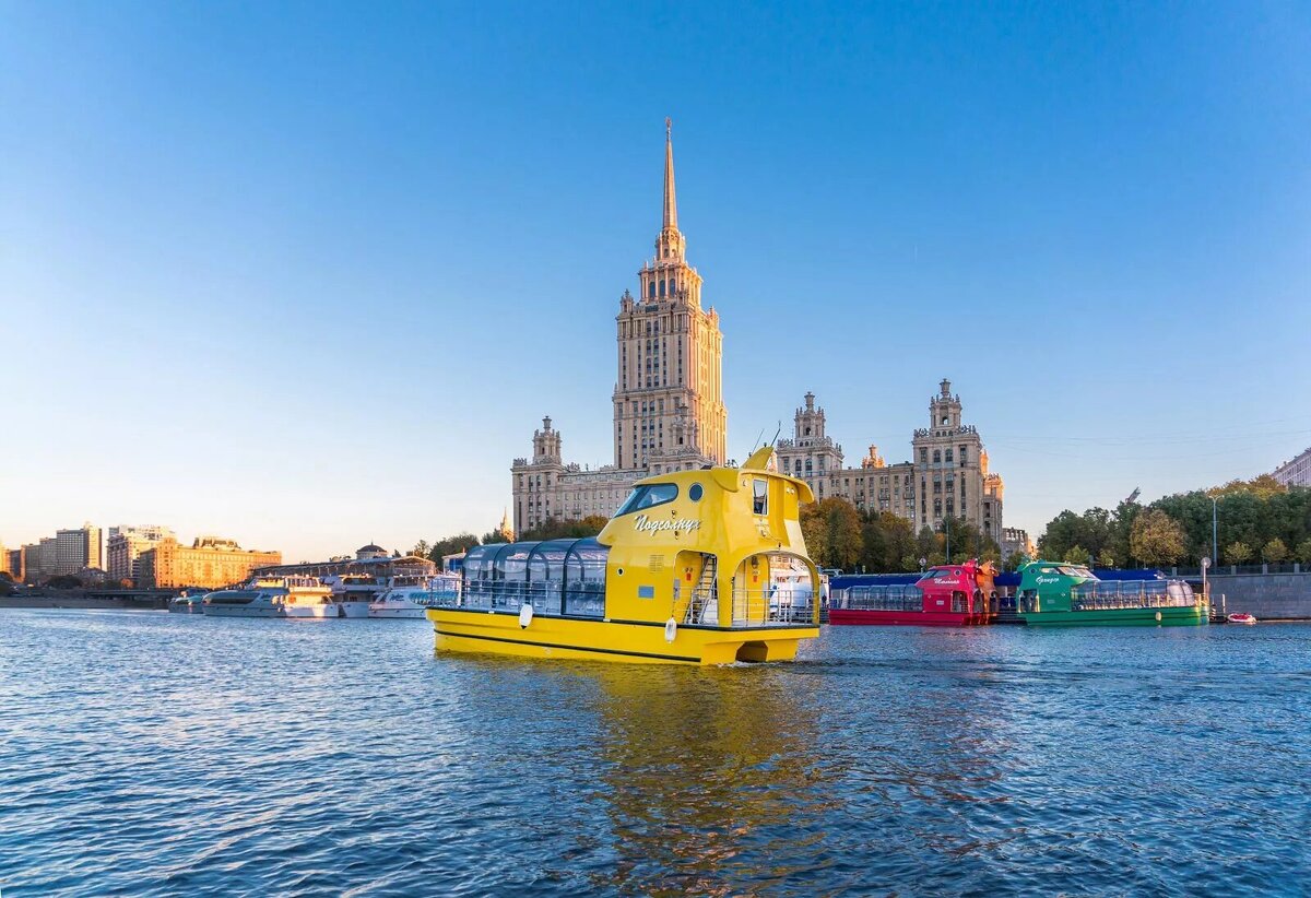Прогулка на трамвае по москве реке. Речные трамвайчики рэдиссон. речной трамвайчик в москве. москва река речной трамвайчик. флотилия рэдиссон речные трамвайчики.