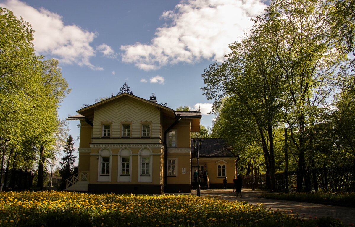 Площадь милютина череповец фото