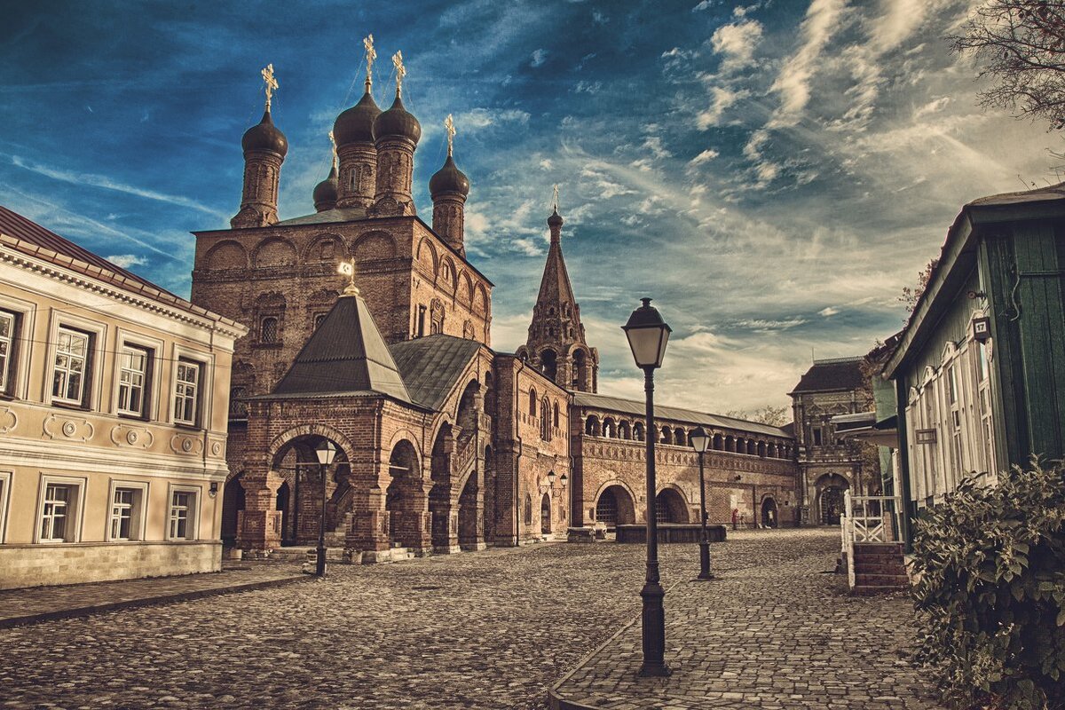 Подворье в москве