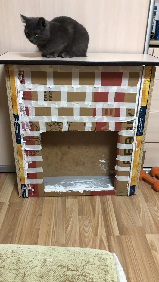 Здесь хорошо видно, как наклеить малярную ленту