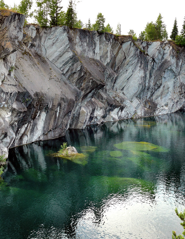 Карьер каньон рускеала. Итальянский каньон рускеала. Горный парк рускеала итальянский карьер. Рускеала карелия итальянский карьер. Карьеры республики карелия.