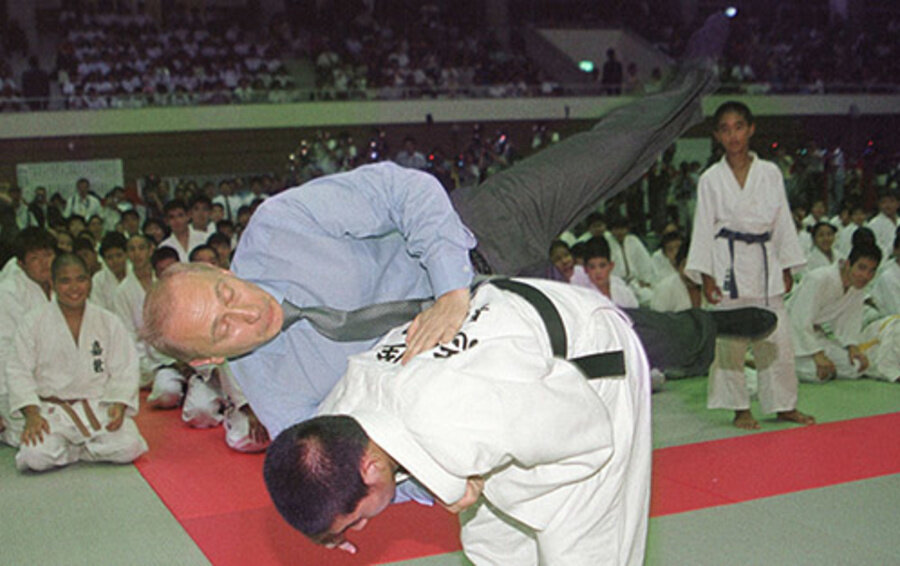 Владимир Путин на соревнованиях по дзюдо.