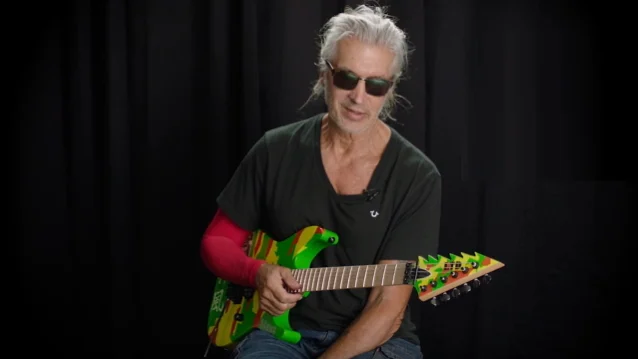 Джордж Линч